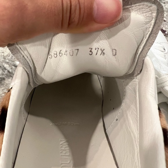 Alexander McQueen Leopard calf hair Larry sneakers - Picture 7 of 7